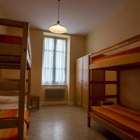 Сasa de vacaciones Messeix, 4 Pieces, 7 Personnes - Fr-1-630-8 *
